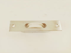 Sash Window Axle Pulley Square Forend with Nylon Wheel
-117x25mm